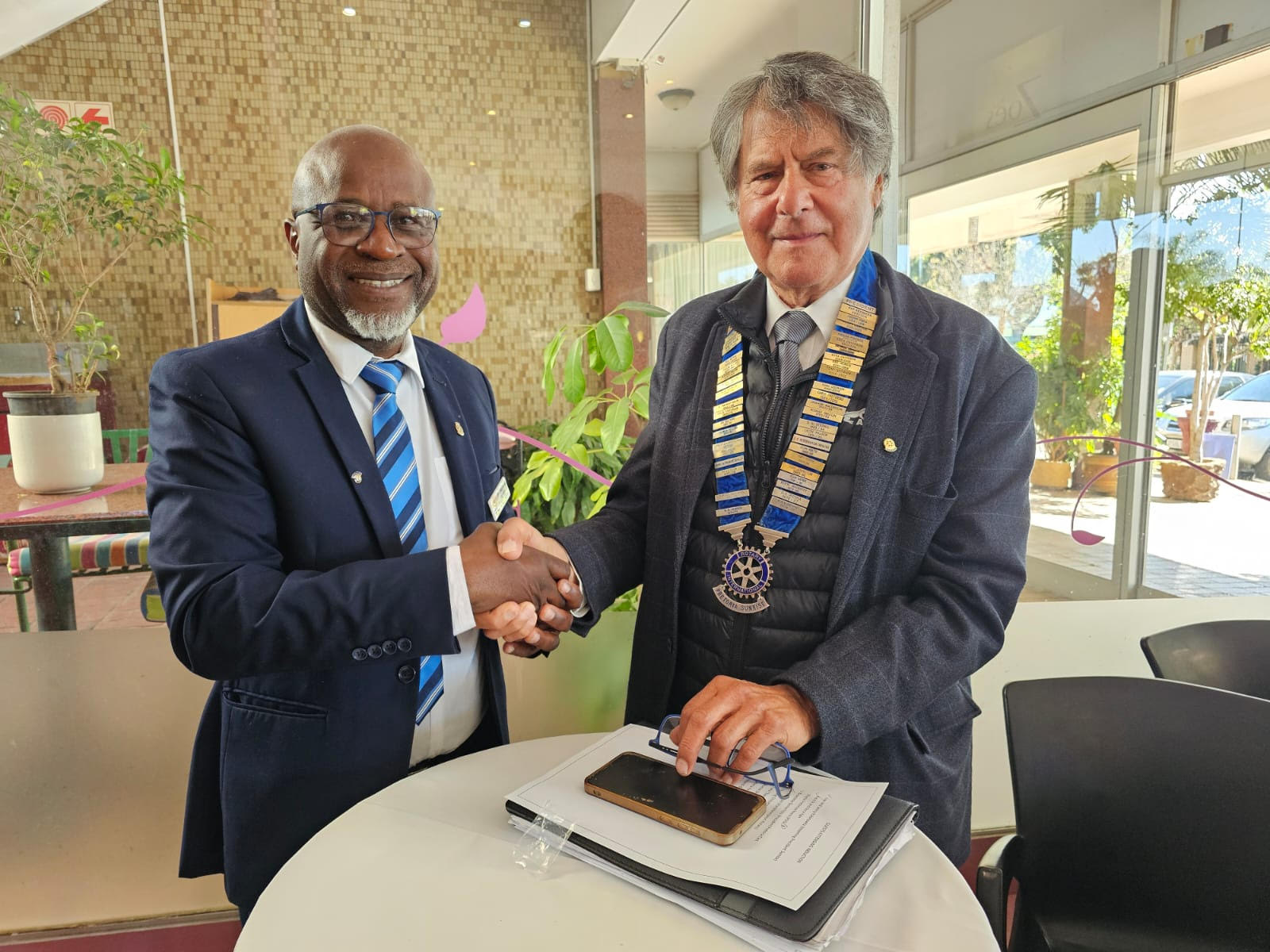Read more about the article 2025/26 Rotary Sunrise president Ivan Rabinowitz inducted